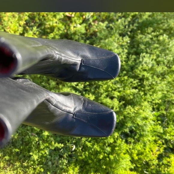 Leather Black Knee-High Boots - Picture 6 of 6